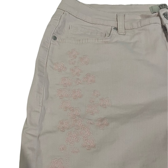 Vintage America pink on pink embroidered denim shorts. Women’s size 8. Very cute - Picture 2 of 4